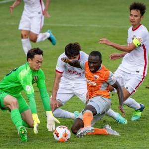 半岛体育-李章洙期待用胜利找回信心 阿奇姆彭：团队的胜利