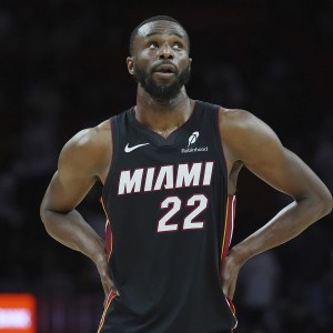 半岛体育全站-维金斯交易谈判陷入停滞：热火高报价遇阻，湖人拒付首轮签